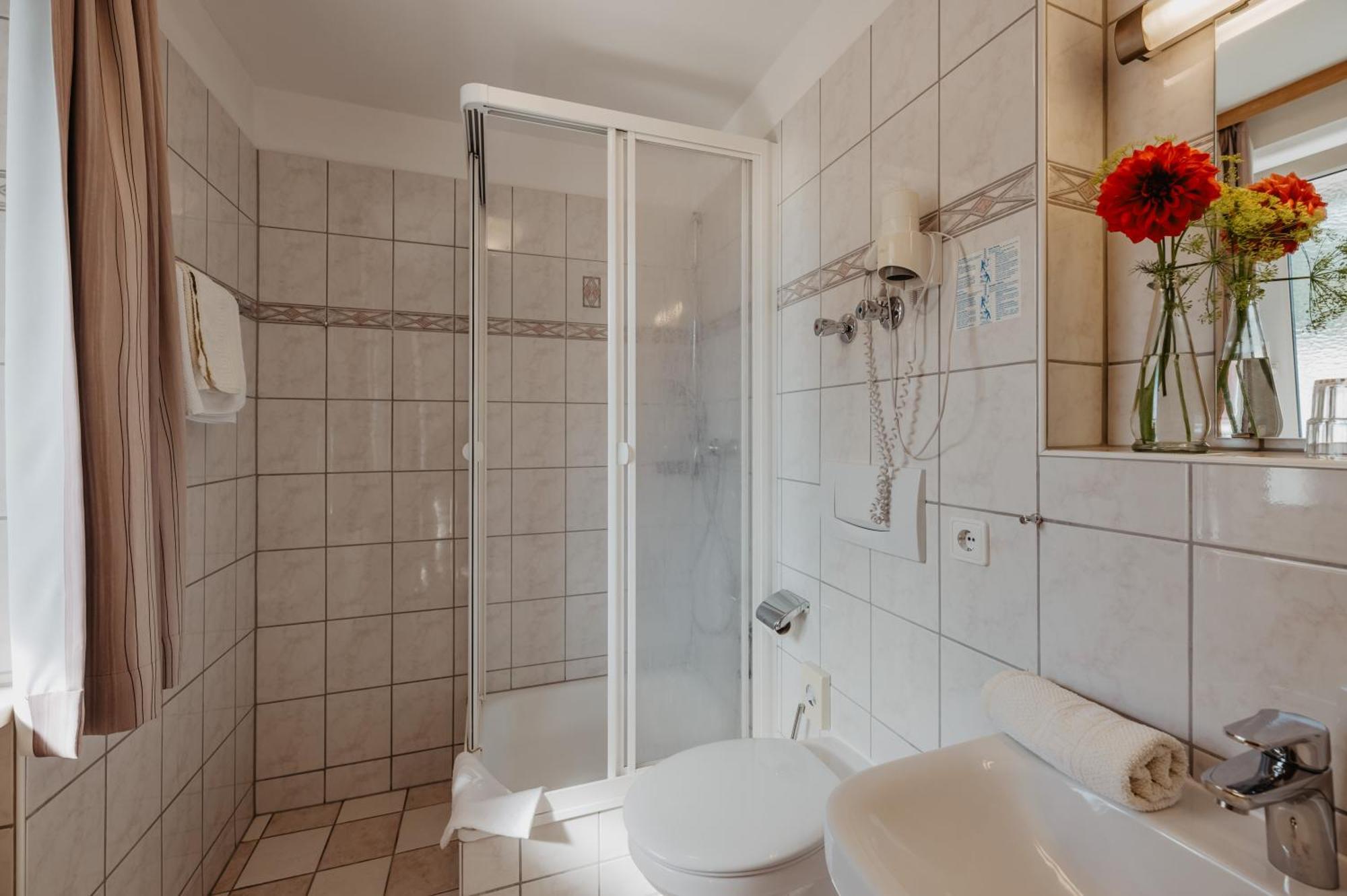 Hotel Haus Hildegard Bad Füssing Esterno foto