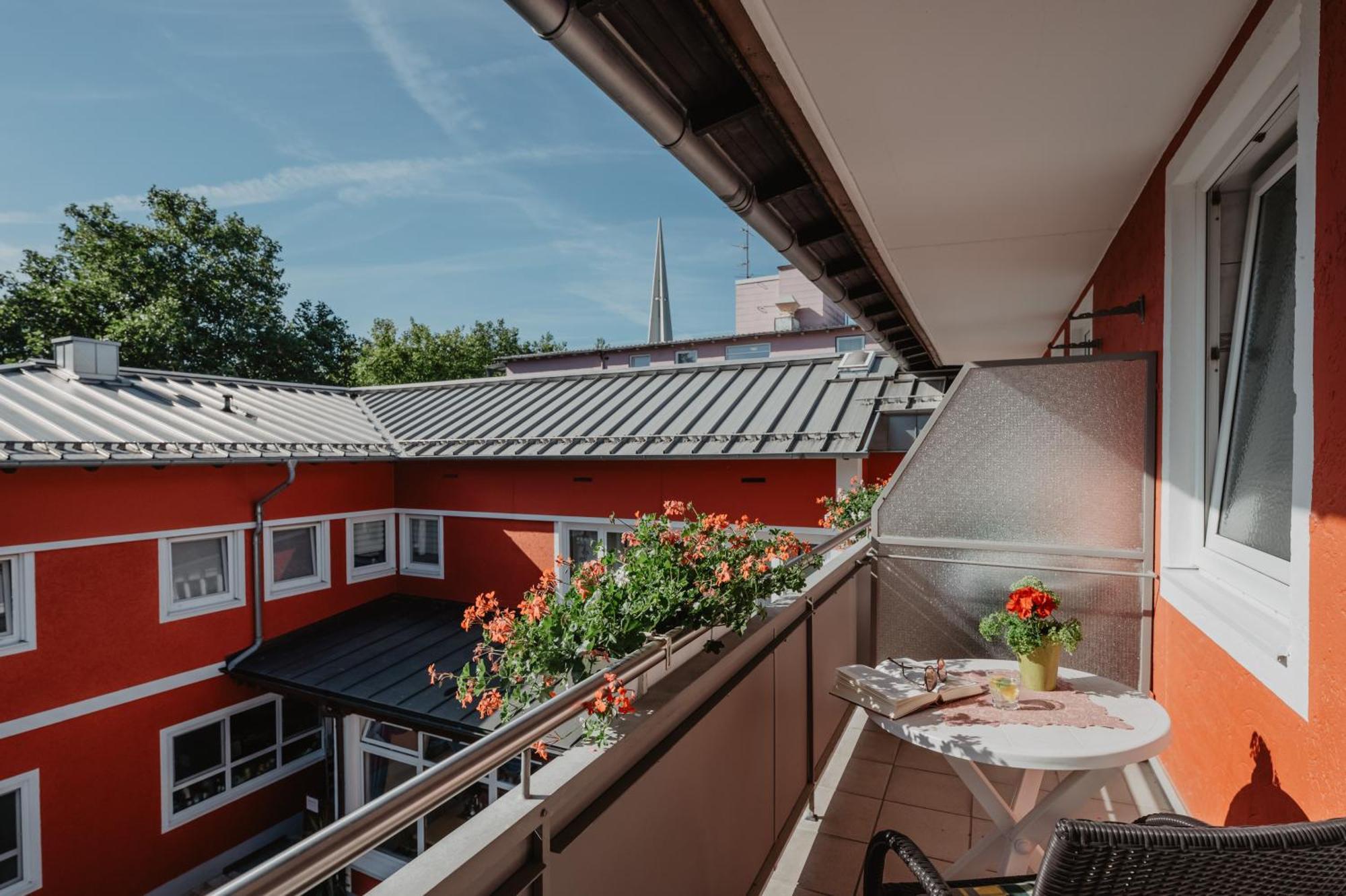 Hotel Haus Hildegard Bad Füssing Esterno foto