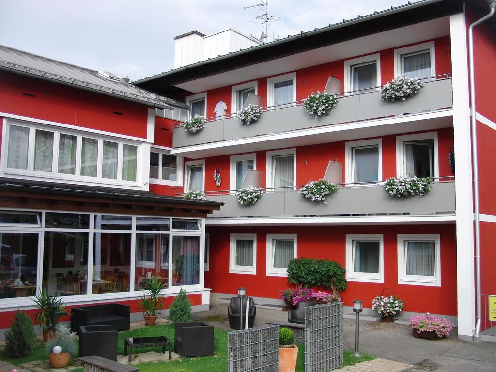 Hotel Haus Hildegard Bad Füssing Esterno foto